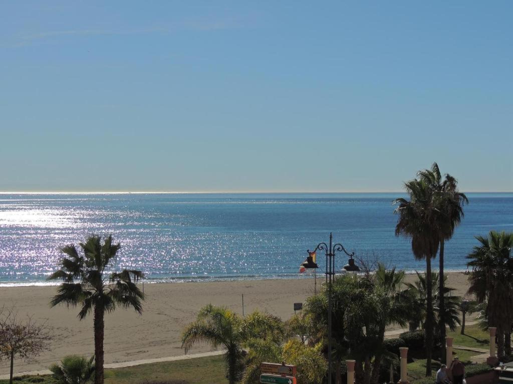 Benalmadena Beach Apartamento Con Vistas Al Mar Y Parking Privado Incluido المظهر الخارجي الصورة