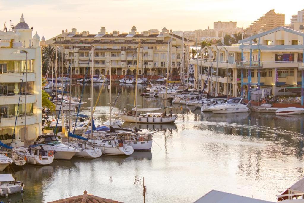 Benalmadena Beach Apartamento Con Vistas Al Mar Y Parking Privado Incluido المظهر الخارجي الصورة