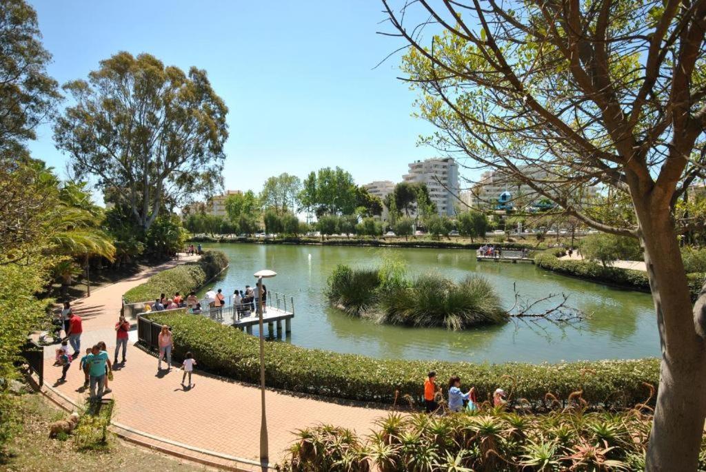 Benalmadena Beach Apartamento Con Vistas Al Mar Y Parking Privado Incluido المظهر الخارجي الصورة