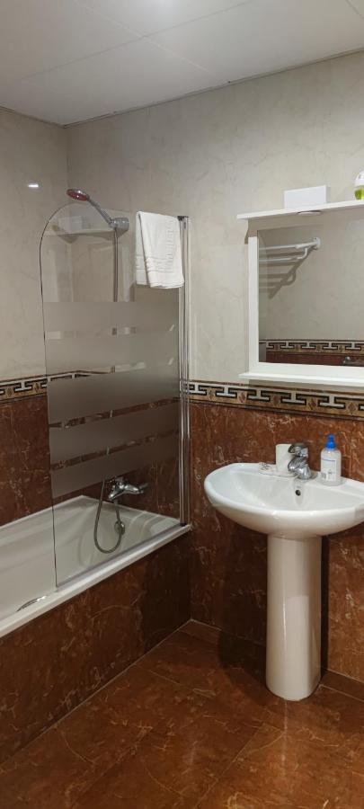 Benalmadena Beach Apartamento Con Vistas Al Mar Y Parking Privado Incluido المظهر الخارجي الصورة