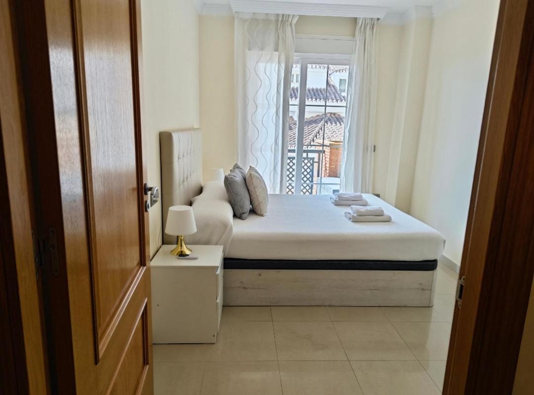 Benalmadena Beach Apartamento Con Vistas Al Mar Y Parking Privado Incluido المظهر الخارجي الصورة